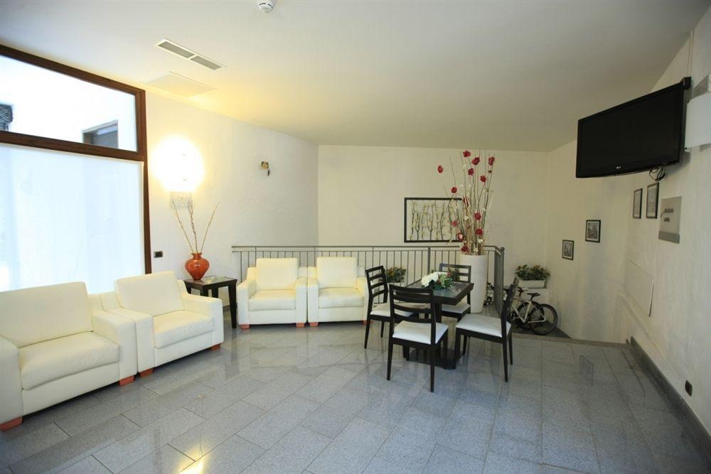 Hotel La Locanda Cadrezzate المظهر الخارجي الصورة
